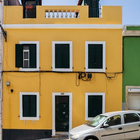Charming Apartment- Authentic Experience In Graca Lisbon Exterior photo